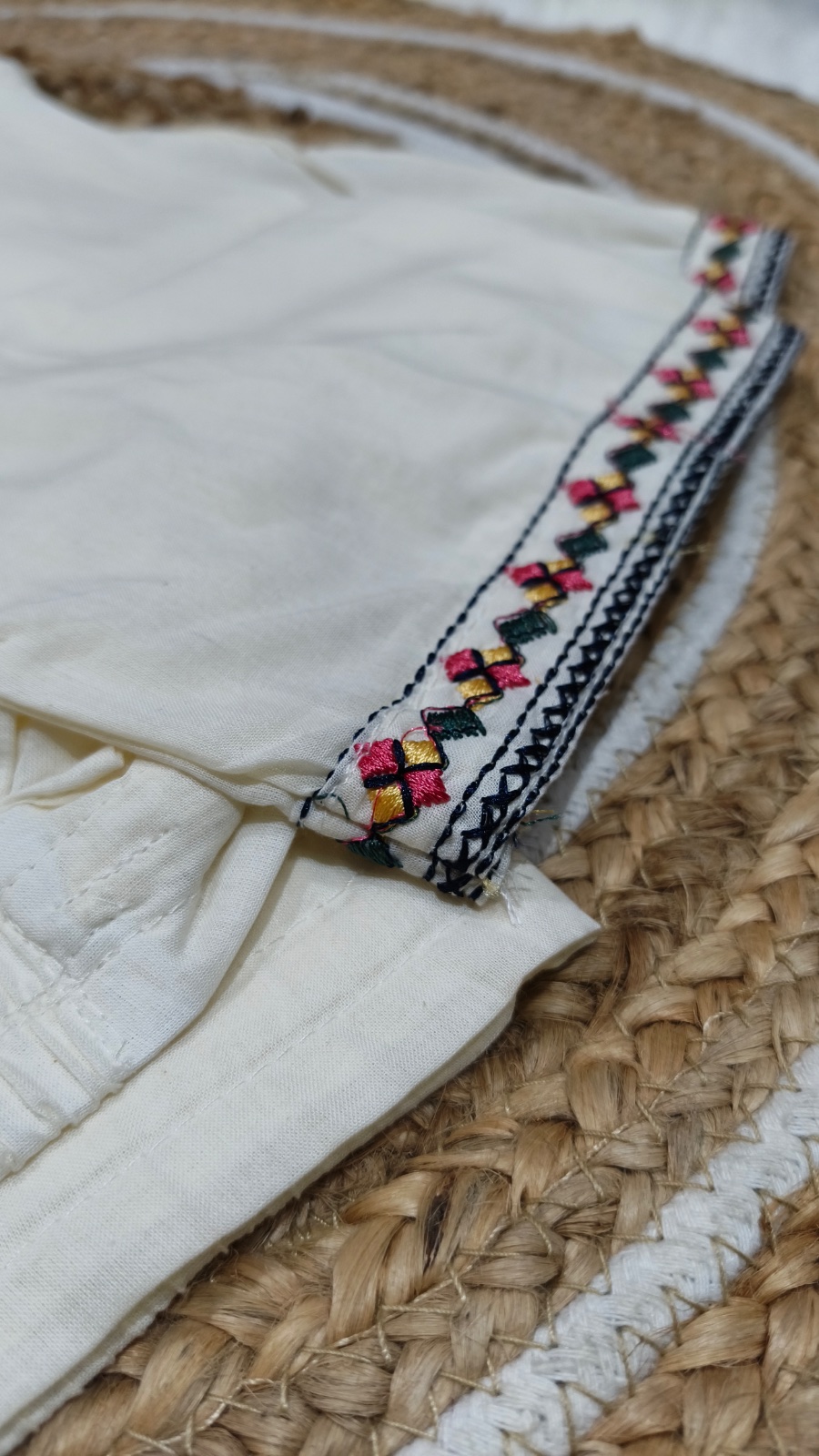 White Thread Work Cord Set view 3